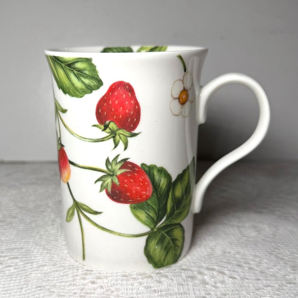CROWN TRENT Strawberry Fields 12 OZ Mug - Strawberries, Bone China, No Trim